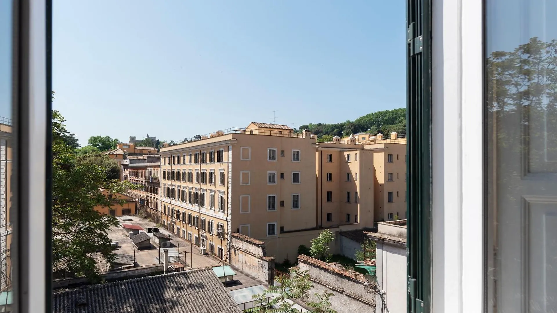 Sales - Fromhometorome Italy