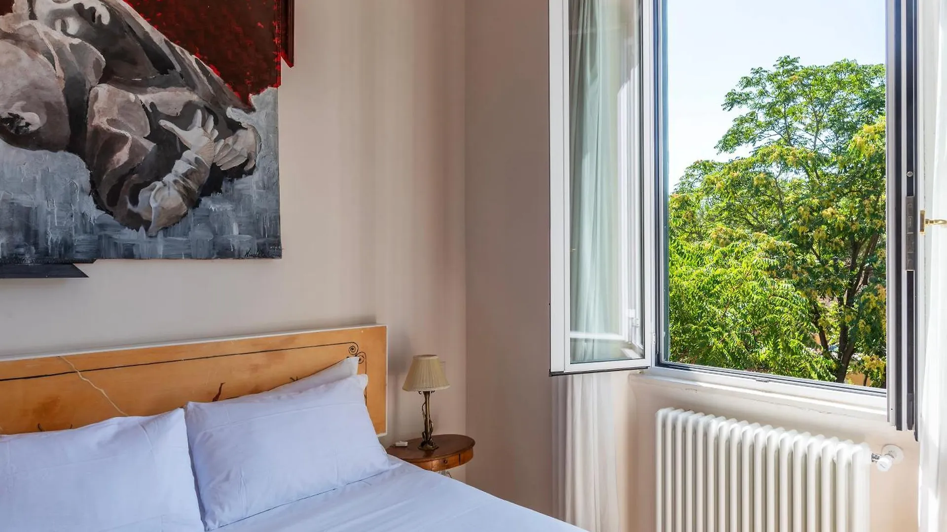 Apartment Sales - Fromhometorome