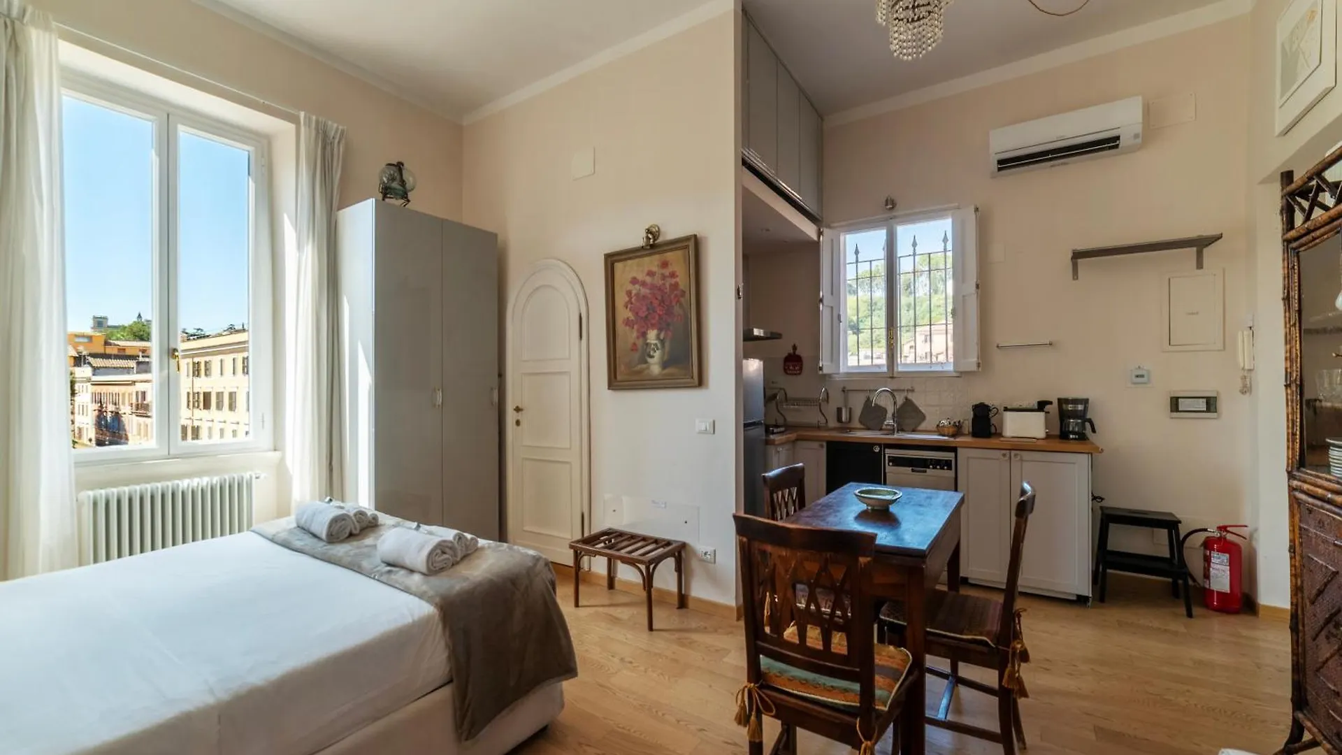 Sales - Fromhometorome Apartment Rome